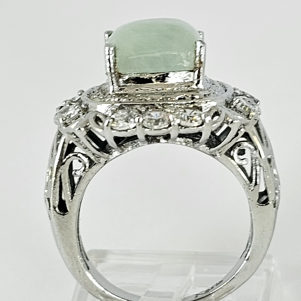 Gorgeous Jade & White Zircon in Platinum over Stainless Steel! Size 6! - Picture 4 of 10